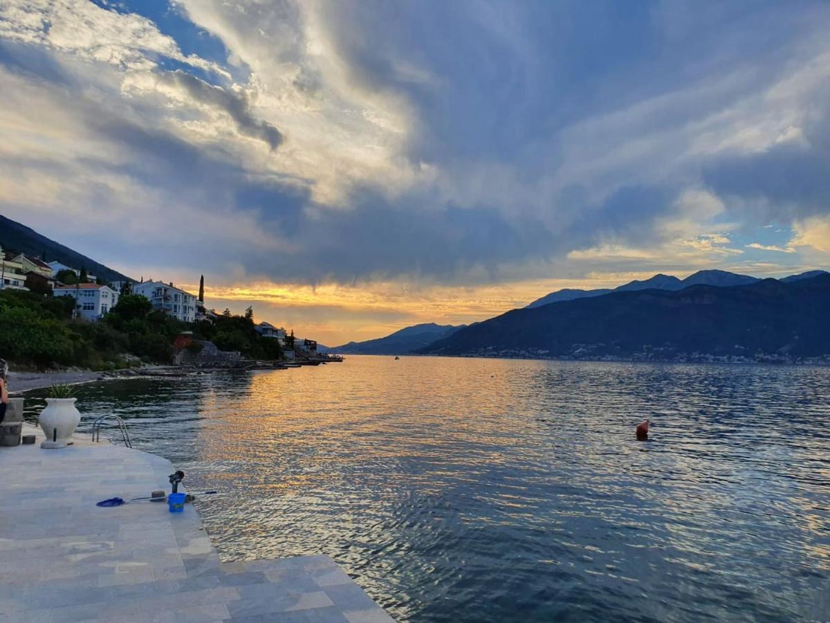 Apartments Ponta Krasici Tivat Kültér fotó