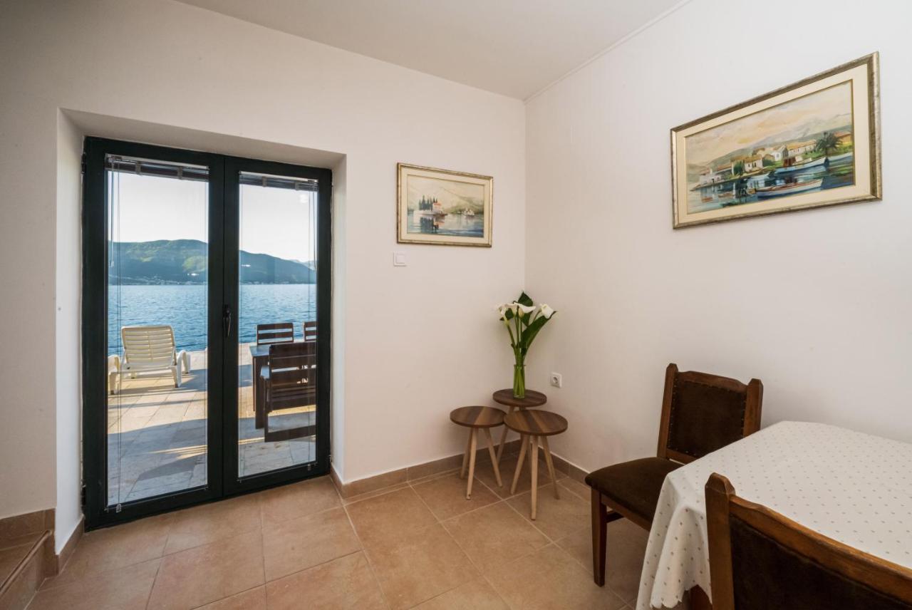 Apartments Ponta Krasici Tivat Kültér fotó