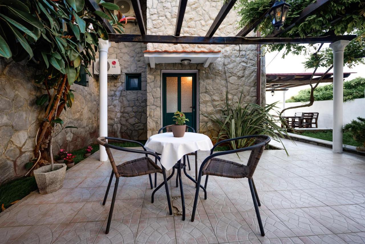 Apartments Ponta Krasici Tivat Kültér fotó