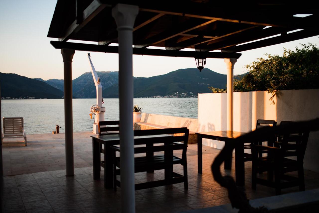 Apartments Ponta Krasici Tivat Kültér fotó