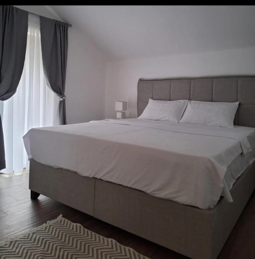 Apartments Ponta Krasici Tivat Kültér fotó