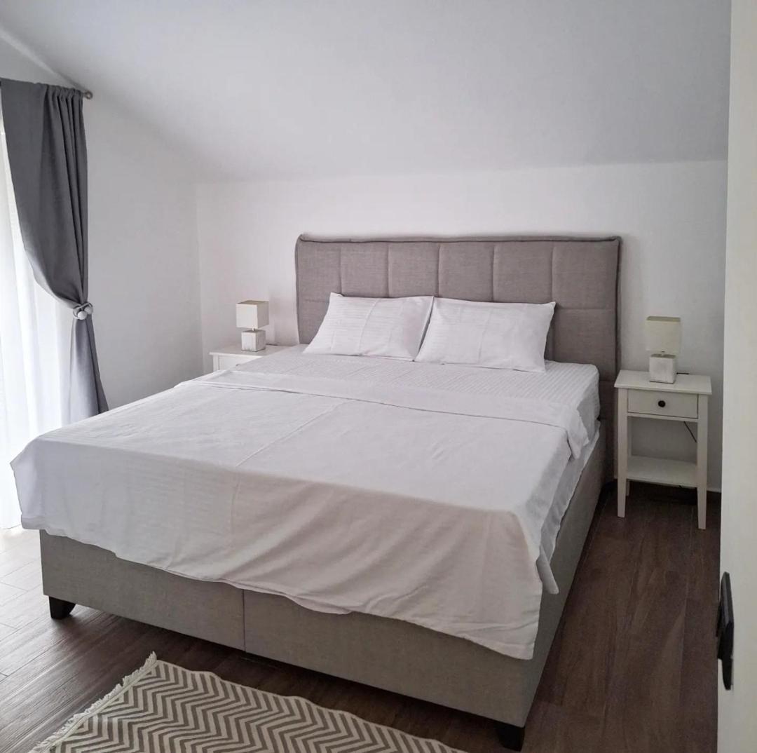 Apartments Ponta Krasici Tivat Kültér fotó